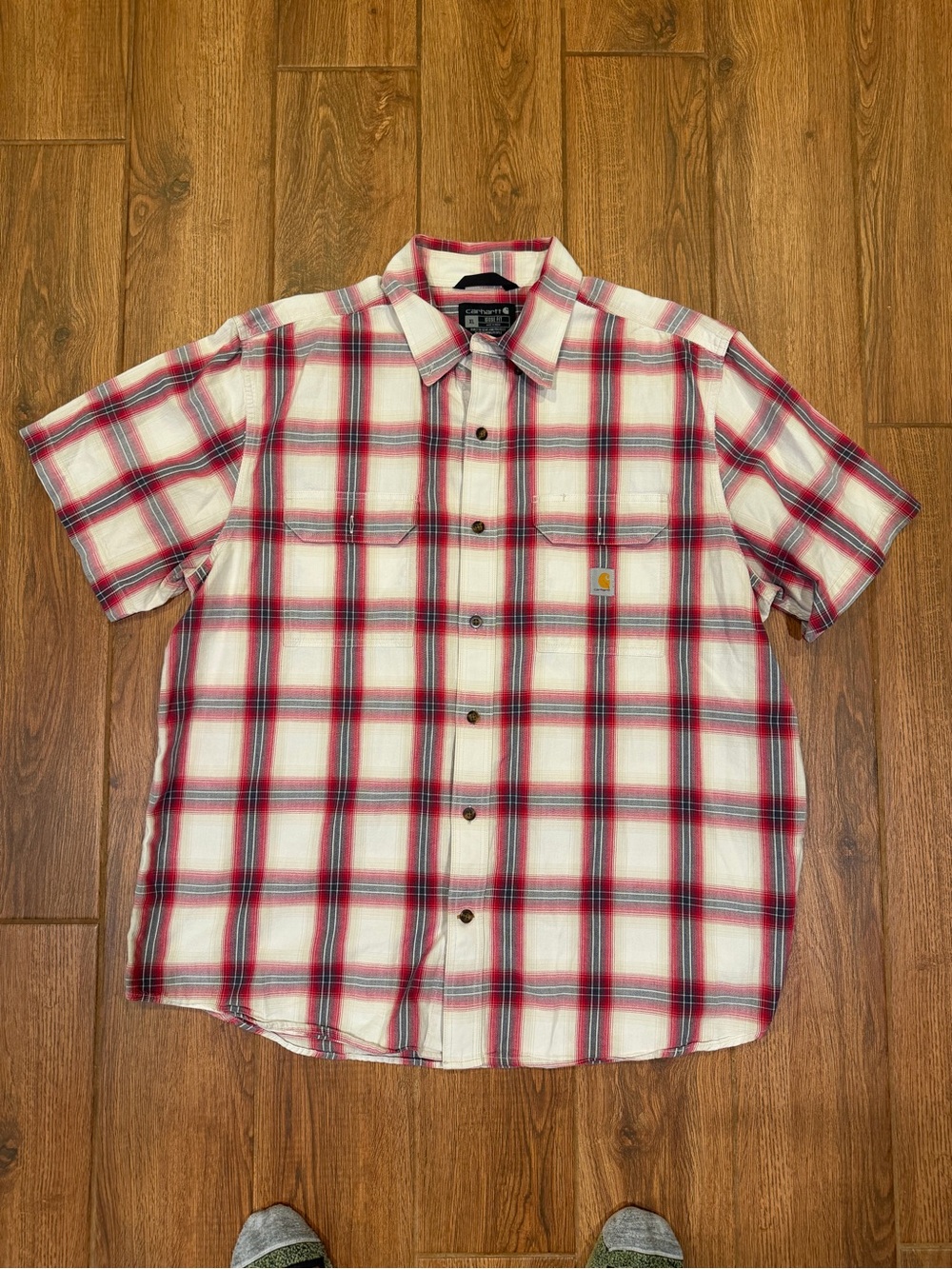 Carhartt Red and White Plaid Short-Sleeve Button-Down Shirt / men’s xl